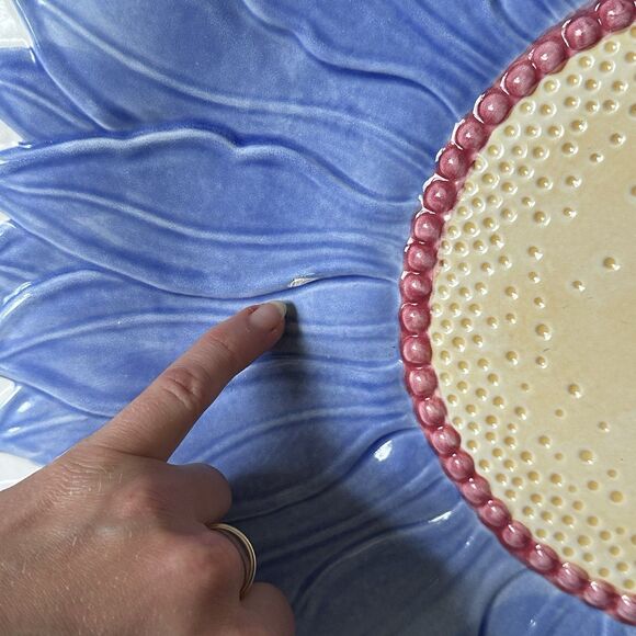 Vintage 16" Pfaltzgraff Blue and Yellow Dahlia Pattern Sculpted Majolica Platter - Picture 7 of 7